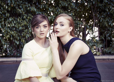 

Celebrity Actor Sophie Turner Maisie Williams HD Wall Poster Fine Art Print(12 inch X 18 inch, Rolled)