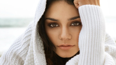 

Celebrity Vanessa Hudgens Actresses United States HD Wall Poster Fine Art Print(12 inch X 18 inch, Rolled)