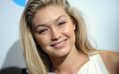 

Celebrity Gigi Hadid Models United States Model Woman American Blonde Green Eyes Smile HD Wall Poster Fine Art Print(12 inch X 18 inch, Rolled)
