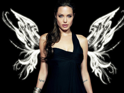 

Celebrity Angelina Jolie Actresses United States HD Wall Poster Fine Art Print(12 inch X 18 inch, Rolled)