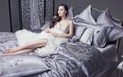 

Celebrity Fan Bingbing Actresses China HD Wall Poster Fine Art Print(12 inch X 18 inch, Rolled)