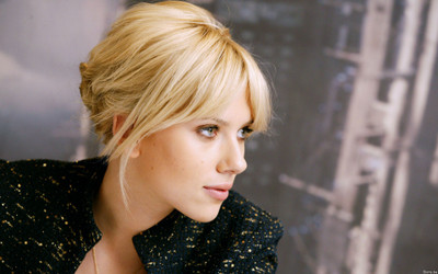 

Akhuratha Wall Poster Celebrity Scarlett Johansson Actresses Paper Print(12 inch X 18 inch, Rolled)