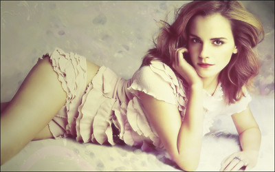 

Celebrity Emma Watson Actresses United Kingdom Gorgeous Beautiful HD Wall Poster Fine Art Print(12 inch X 18 inch, Rolled)