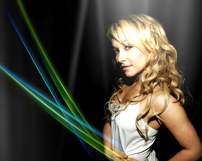 

Celebrity Hayden Panettiere Actresses United States HD Wall Poster Fine Art Print(12 inch X 18 inch, Rolled)