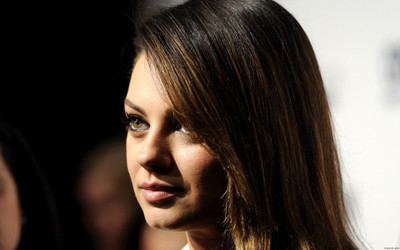 

Akhuratha Wall Poster Celebrity Mila Kunis Actresses Paper Print(12 inch X 18 inch, Rolled)