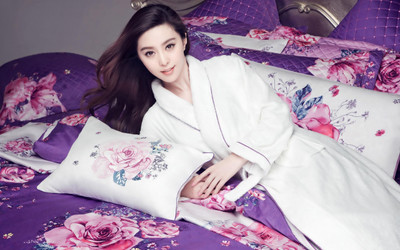 

Celebrity Fan Bingbing Actresses China HD Wall Poster Photographic Paper(12 inch X 18 inch, Rolled)