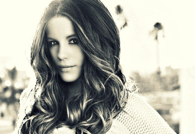 

Celebrity Kate Beckinsale Actresses United Kingdom Actress Beautiful Sexy Talented HD Wall Poster Fine Art Print(12 inch X 18 inch, Rolled)