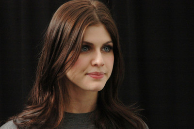 

Akhuratha Wall Poster Celebrity Alexandra Daddario Actresses Paper Print(12 inch X 18 inch, Rolled)