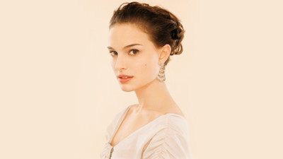 

Akhuratha Wall Poster Celebrity Natalie Portman Actresses Paper Print(12 inch X 18 inch, Rolled)