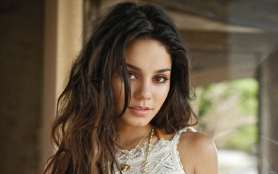 

Celebrity Vanessa Hudgens Actresses United States HD Wall Poster Fine Art Print(12 inch X 18 inch, Rolled)