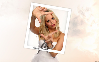 

Akhuratha Wall Poster Celebrity Kaley Cuoco Actresses Paper Print(12 inch X 18 inch, Rolled)