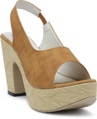 

Nell Women brown Heels