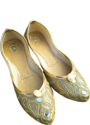 

sokhi Jutis For Women(Gold