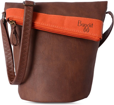

Baggit Women Casual Brown PU Sling Bag