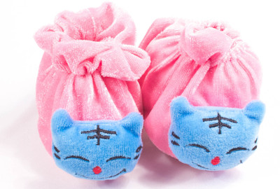 

Ole Baby 3D Plush Soft Velvet Fabric light weight Newborn Infant Prewalker Crib Shoes Baby girl Baby Boy Shoes 0-4 Months Booties(Toe to Heel Length - 10 cm Pink)
