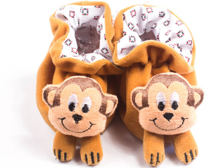 

Ole Baby 3D Plush Soft Velvet Fur Fabric light weight Newborn Infant Non Slip Anti Skid Sole Prewalker Crib Shoes Baby girl Baby Boy shoes 0-4 Months Booties(Toe to Heel Length - 10 cm Brown)