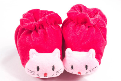 

Ole Baby 3D Plush Soft Velvet Fabric light weight Newborn Infant Prewalker Crib Shoes Baby girl Baby Boy Shoes 0-4 Months Booties(Toe to Heel Length - 10 cm Pink)