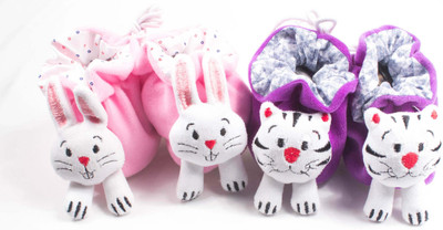 

Ole Baby 3D Plush Soft Velvet Fur Fabric light weight Newborn Infant Non Slip Anti Skid Sole Prewalker Crib Shoes Baby girl Baby Boy shoes 0-4 Months Pack of 2 Booties(Toe to Heel Length - 10 cm Multicolor)