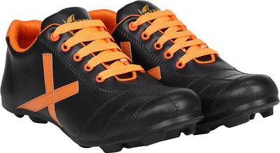 

Kraasa Athletic Football Shoes For Men(Black, Orange