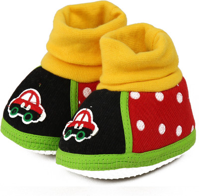 

VLS Lifestyle (0-12 M) Cordrai Dot Printed Booties(Toe to Heel Length - 11 cm Red)
