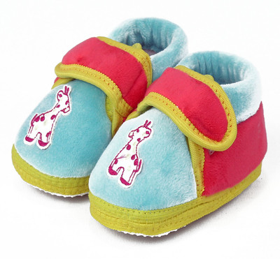 

VLS Lifestyle (0-12 M) Velvet Plain Multi Colour Booties(Toe to Heel Length - 11 cm TOMETO)