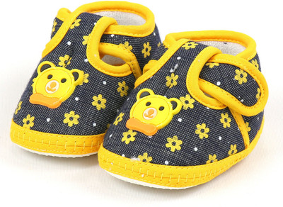 

VLS Lifestyle (0-12 M) Denim Flower Printed Booties(Toe to Heel Length - 11 cm Yellow)