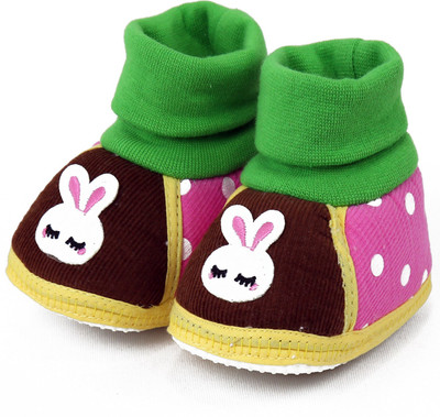 

VLS Lifestyle (0-12 M) Cordrai Dot Printed Booties(Toe to Heel Length - 11 cm Pink)
