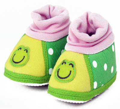 

VLS Lifestyle (0-12 M) Cordrai Dot Printed Booties(Toe to Heel Length - 11 cm Green)