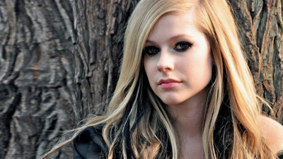 

music-avril-lavigne-singers-canada-ngkduah Wall Poster Paper Print(12 inch X 18 inch, Rolled)