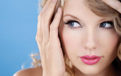 

Akhuratha music-taylor-swift-singers-united-states-mctfyfyr Wall Poster Paper Print(12 inch X 18 inch, Rolled)