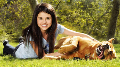 

Akhuratha music-selena-gomez-singers-united-states-xgwhbazh Wall Poster Paper Print(12 inch X 18 inch, Rolled)