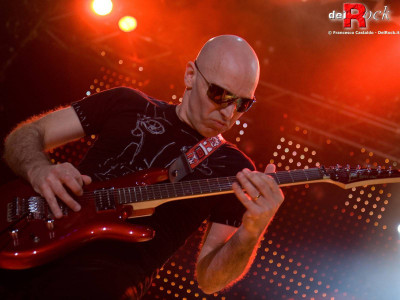 

music-joe-satriani-singers-united-states-gcgyzkaa Wall Poster Paper Print(12 inch X 18 inch, Rolled)