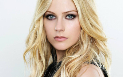 

music-avril-lavigne-singers-canada-getvsx Wall Poster Paper Print(12 inch X 18 inch, Rolled)