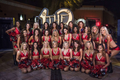 

Sports Cheerleader Tampa Bay Wall Poster Paper Print(12 inch X 18 inch, Rolled)
