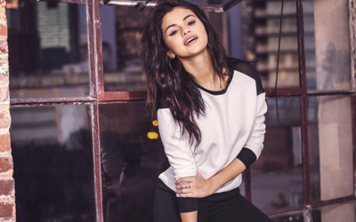 

music-selena-gomez-singers-united-states-brunette-singer-fjnffntu Wall Poster Paper Print(12 inch X 18 inch, Rolled)