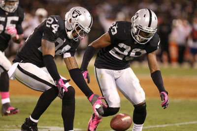 

Akhuratha Poster Sports Oakland Raiders Football HD Wallpaper Background Fine Art Print(12 inch X 18 inch, Rolled)