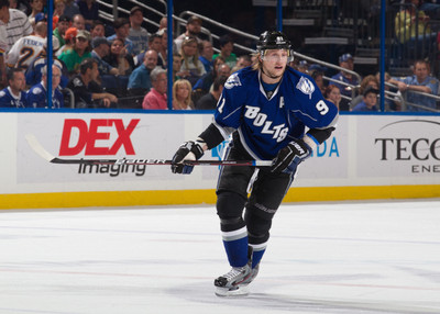 

Sports Steven Stamkos Hockey Wall Poster Paper Print(12 inch X 18 inch, Rolled)