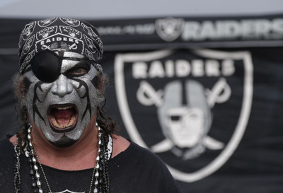 

Akhuratha Poster Sports Oakland Raiders Football HD Wallpaper Background Fine Art Print(12 inch X 18 inch, Rolled)