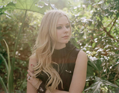 

Akhuratha music-avril-lavigne-singers-canada-cghwnsxa Wall Poster Paper Print(12 inch X 18 inch, Rolled)