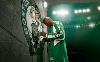 

Sports Boston Celtics Basketball Wall Poster Paper Print(12 inch X 18 inch, Rolled)