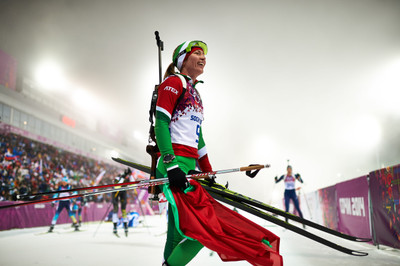 

Akhuratha Poster Sports Skiing HD Wallpaper Background Fine Art Print(12 inch X 18 inch, Rolled)