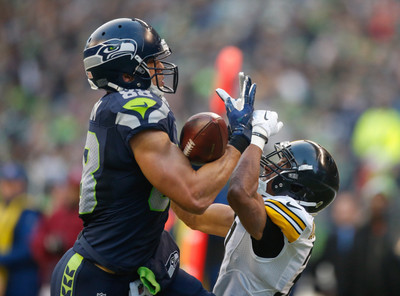 

Sports Seattle Seahawks Football Wall Poster Paper Print(12 inch X 18 inch, Rolled)