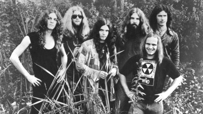 

Akhuratha music-lynyrd-skynyrd-band-music-united-states-sjcfbsd Wall Poster Paper Print(12 inch X 18 inch, Rolled)