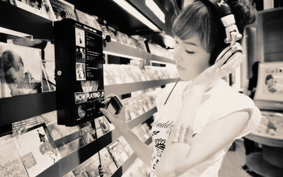 

Akhuratha music-headphones-woman-jessica-jung-oriental-asian-girl-drwzafjch Wall Poster Paper Print(12 inch X 18 inch, Rolled)