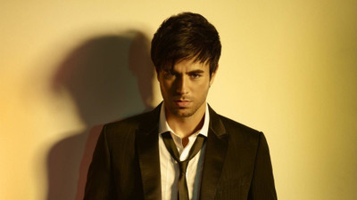 

Akhuratha music-enrique-iglesias-singers-spain-cweaczc Wall Poster Paper Print(12 inch X 18 inch, Rolled)