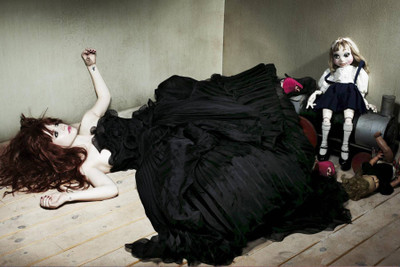 

music-avril-lavigne-singers-canada-pghzzwr Wall Poster Paper Print(12 inch X 18 inch, Rolled)