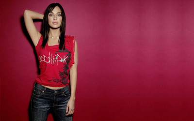 

music-natalie-imbruglia-singers-australia-woman-model-actress-gdcdpknm Wall Poster Paper Print(12 inch X 18 inch, Rolled)
