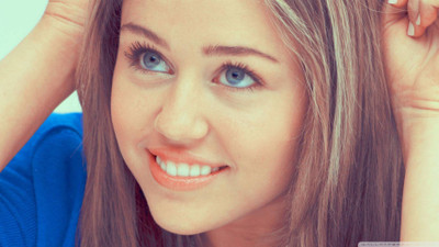 

Akhuratha music-miley-cyrus-singers-united-states-detzarn Wall Poster Paper Print(12 inch X 18 inch, Rolled)