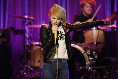 

Akhuratha music-hayley-williams-singers-united-states-auhcf Wall Poster Paper Print(12 inch X 18 inch, Rolled)
