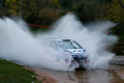 Sports Rallying Wall Poster Paper Print(12 inch X 18 inch, Rolled)